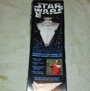 Antique Vintage Star Wars 1996 Estes Star Destroyer Catapult Flying Model Kit